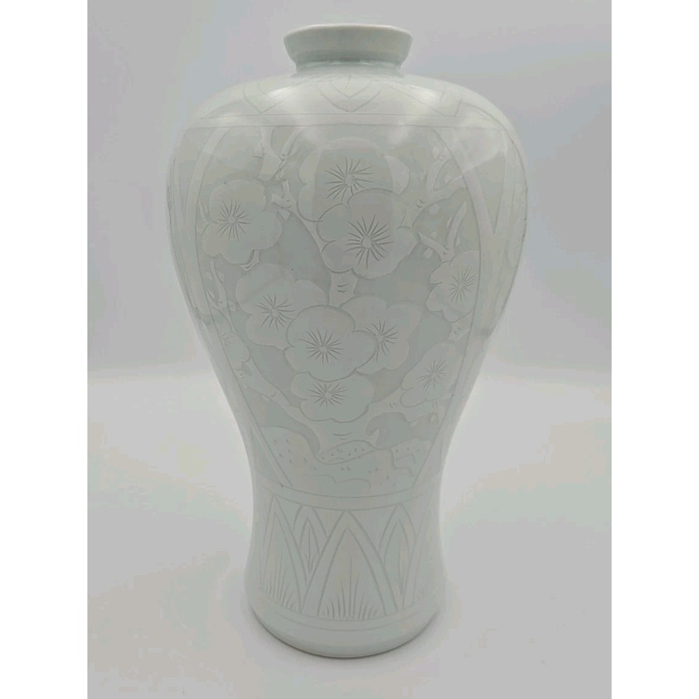 Chinese Porcelain Plum Vase White‎ Glazed Floral Ming Mark Reproduction Decor